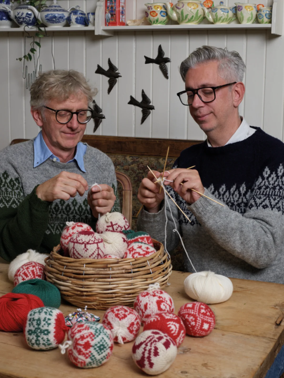 65 New Christmas Balls to Knit by Arne & Carlos - Image 5
