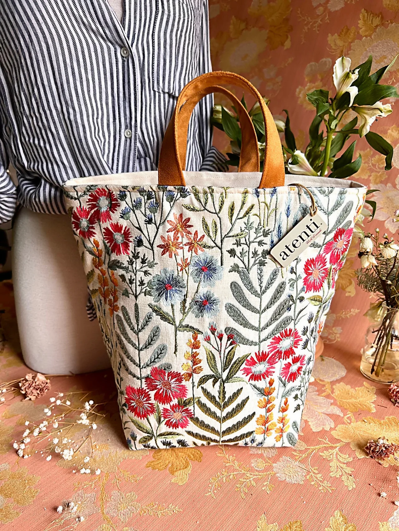 Atenti Wildflower Hope Basket