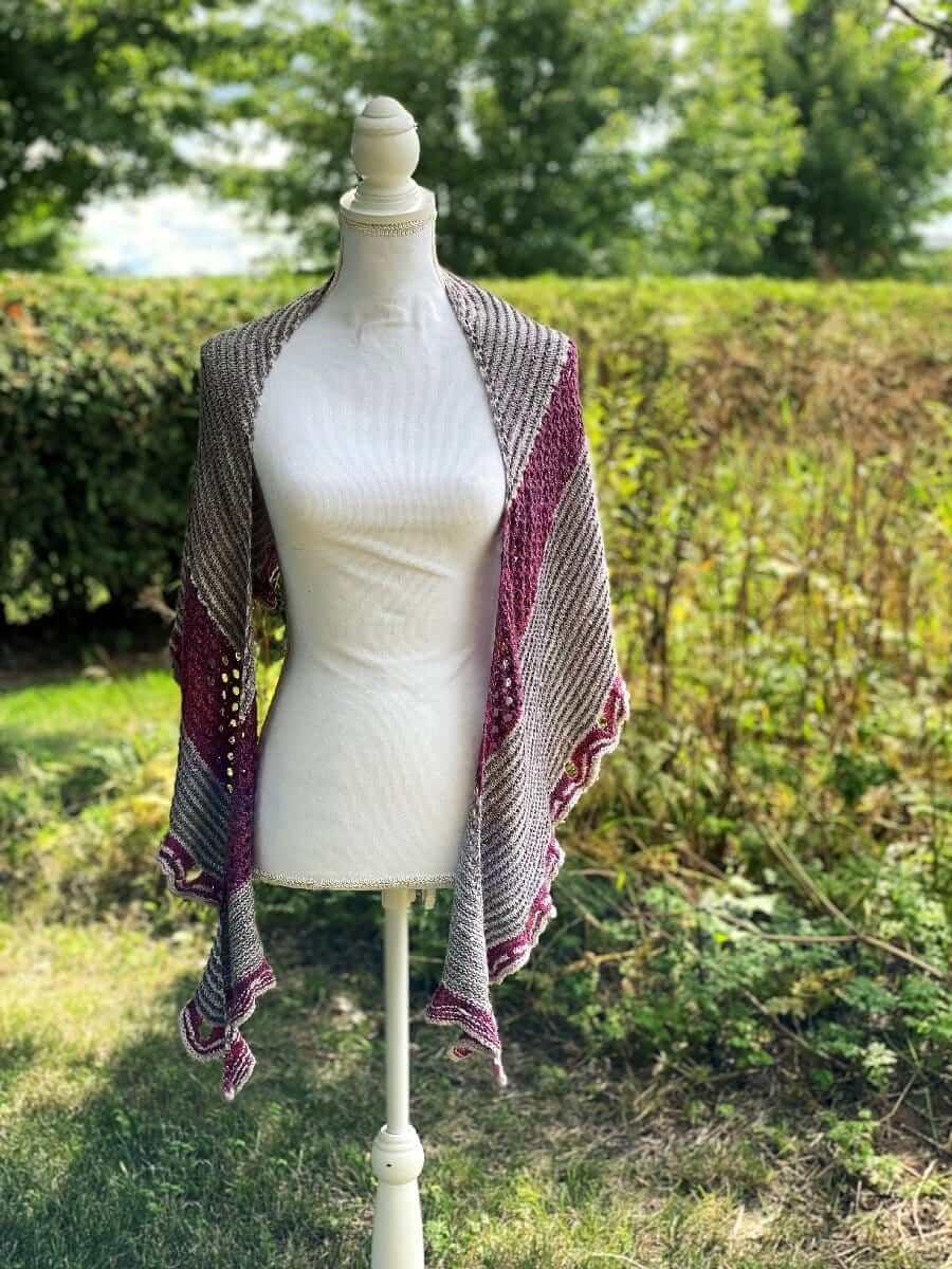 Belle de Jour Shawl Pattern - Image 10