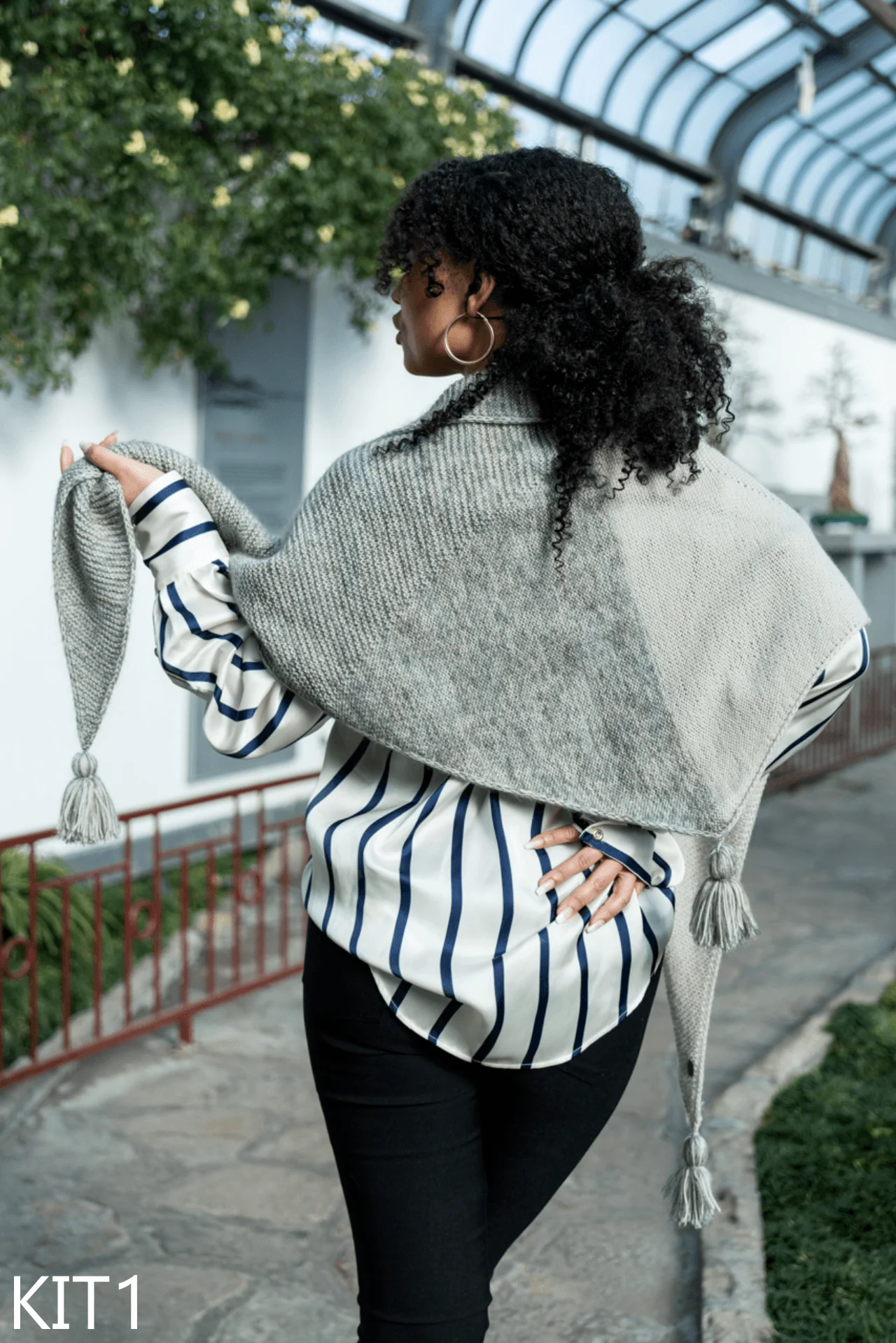 Bennet Sister Shawl - KNITTING KIT - Image 4
