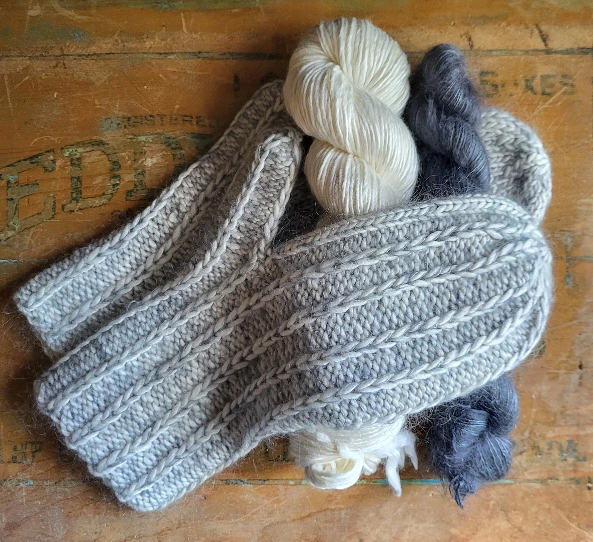 Blitzen Mittens | Knitting pattern and Optional kit - Image 7
