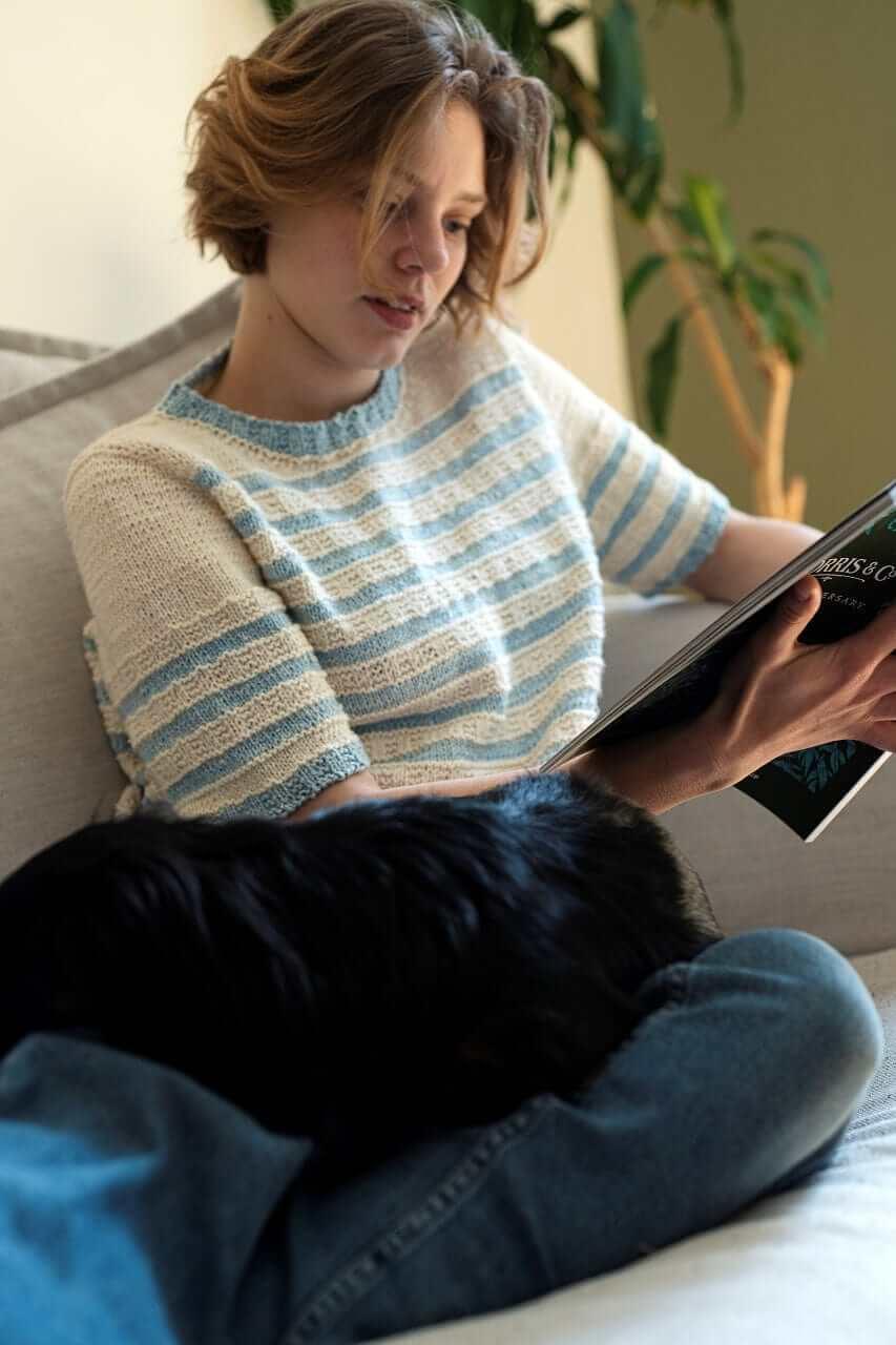 Blue Ribbon Knitting Pattern - Image 17