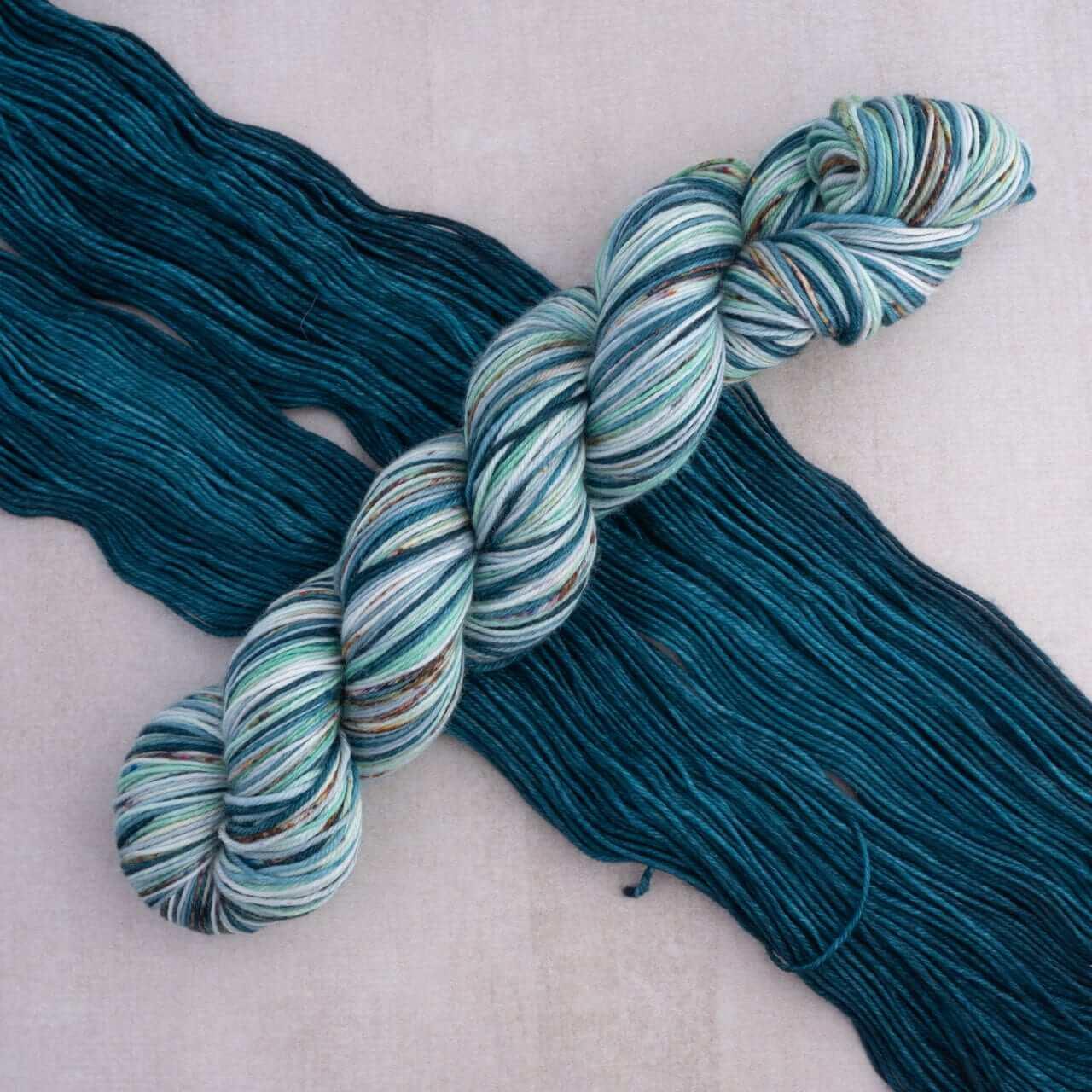 Chevron Chase Knitting Kit - Image 8