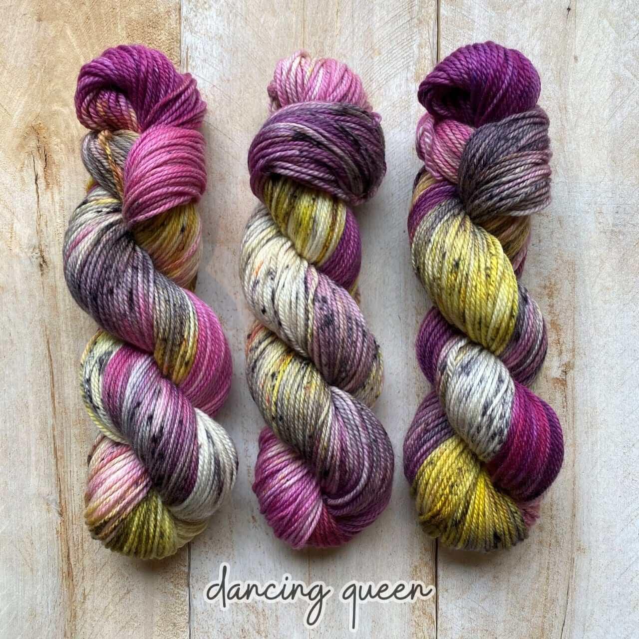 MERINO WORSTED DANCING QUEEN