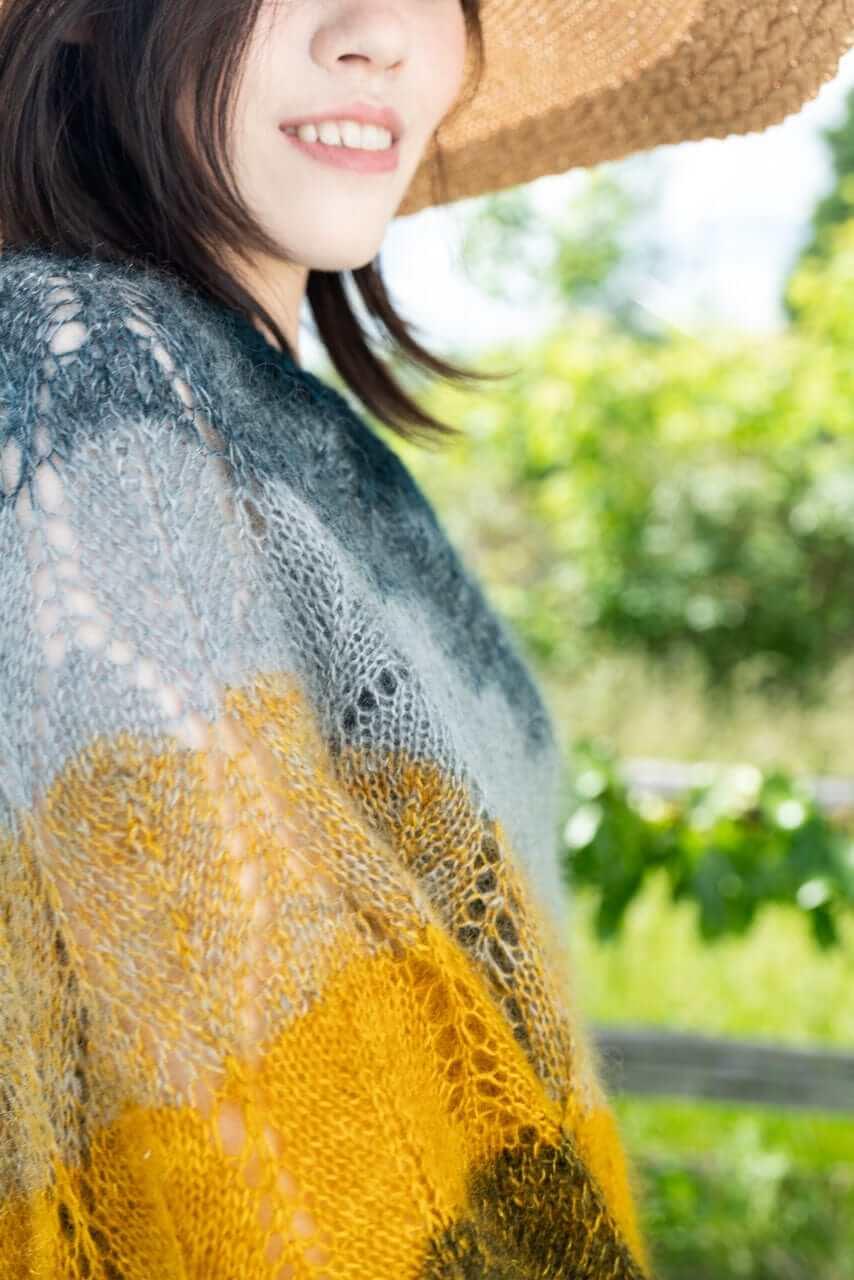Défilé de Fées Poncho - Knitting pattern and Optional Kit - Image 14