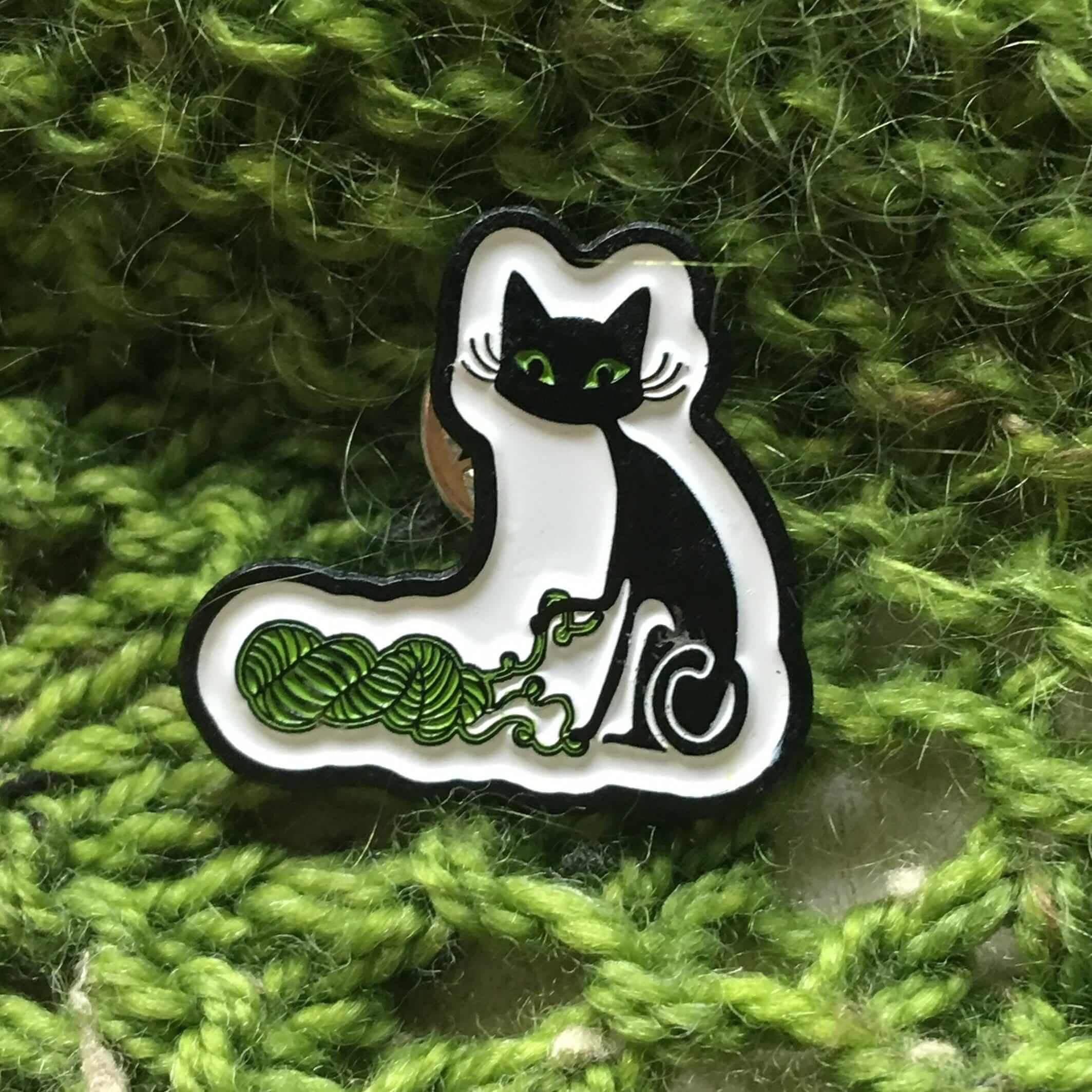 Biscotte Yarns Enamel Pin for knitters - Image 2