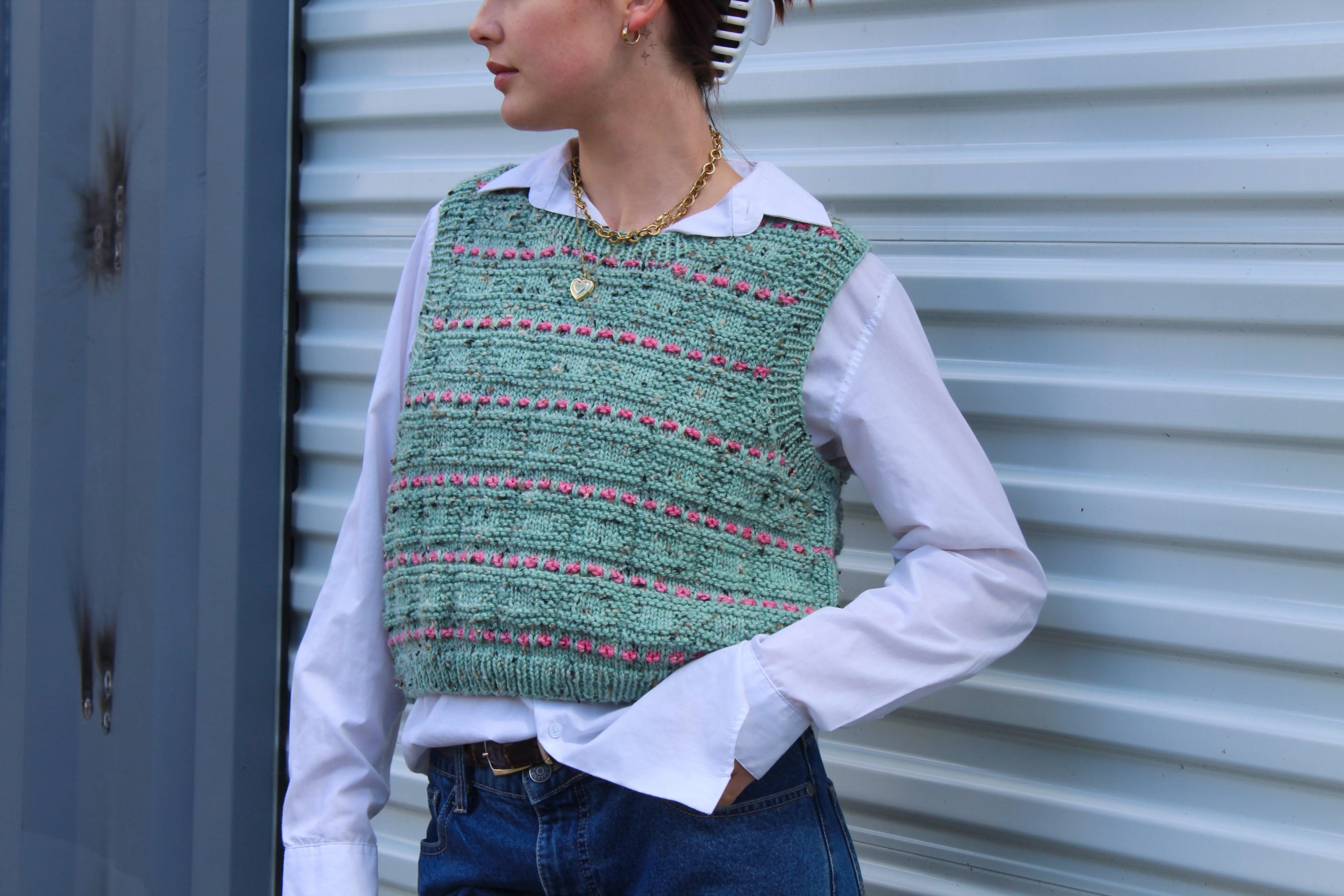 Festive Biscuit Vest - KNITTING PATTERN - Image 4