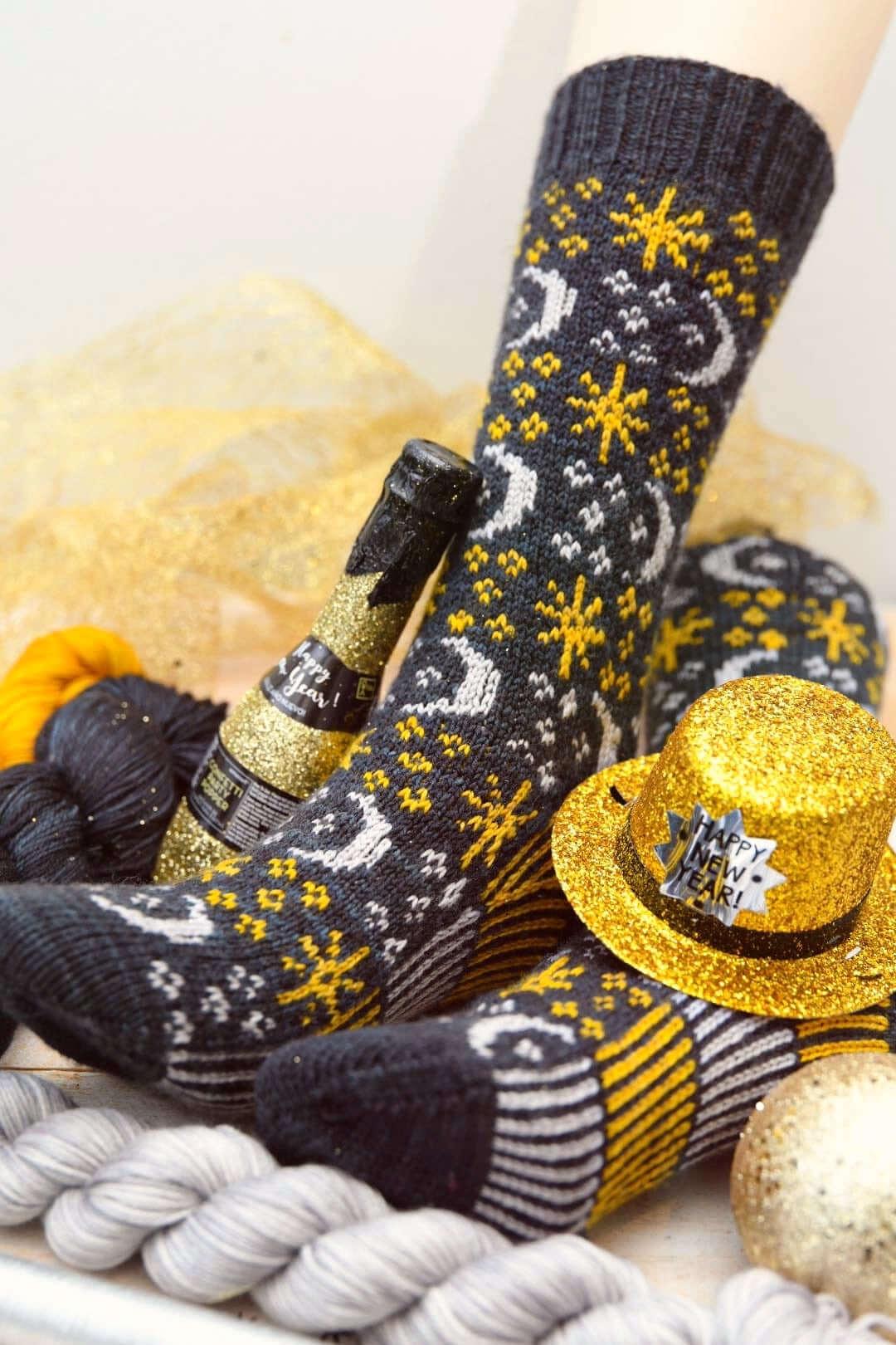 Auld Lang Syne socks - Knitting pattern and Optional kit - Image 5