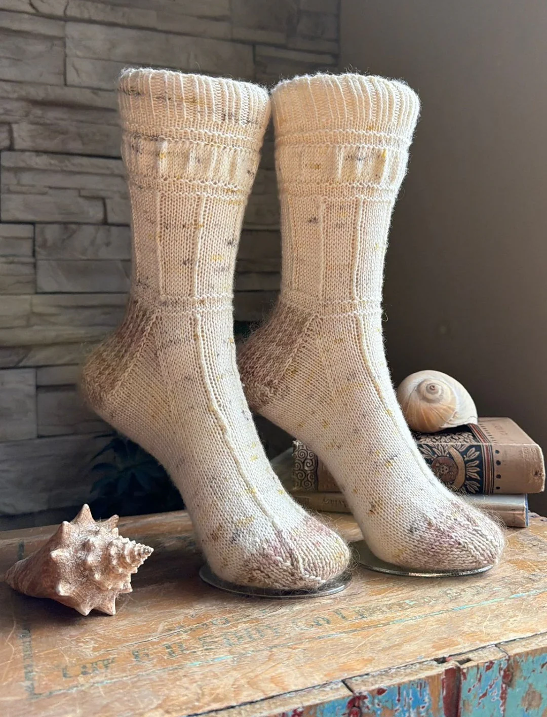 Glissade Socks | Knitting pattern and Optional kit