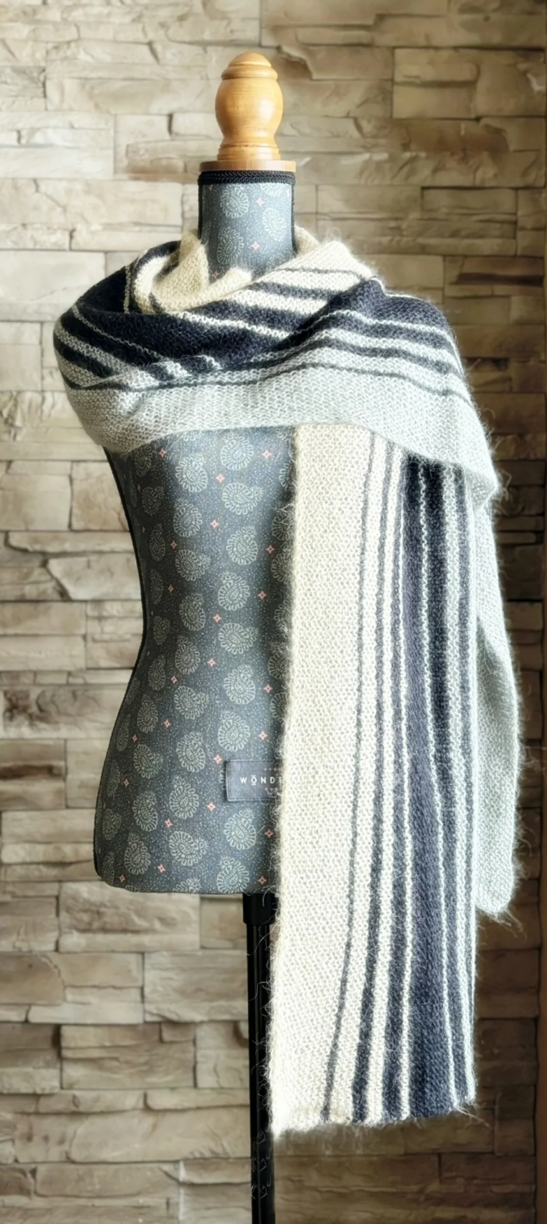 Miroir Miroir Scarf | Knitting Pattern and Optional Kits - Image 2