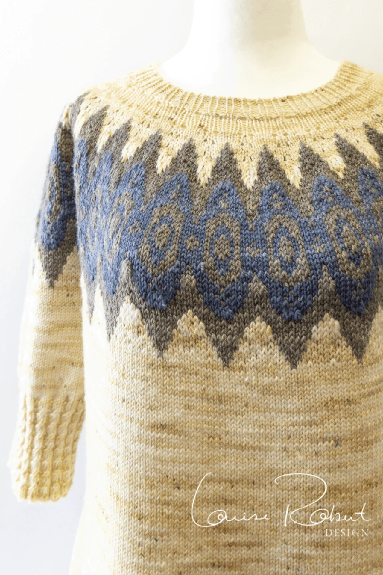 Notre Dame Pullover - KNITTING KIT - Image 5