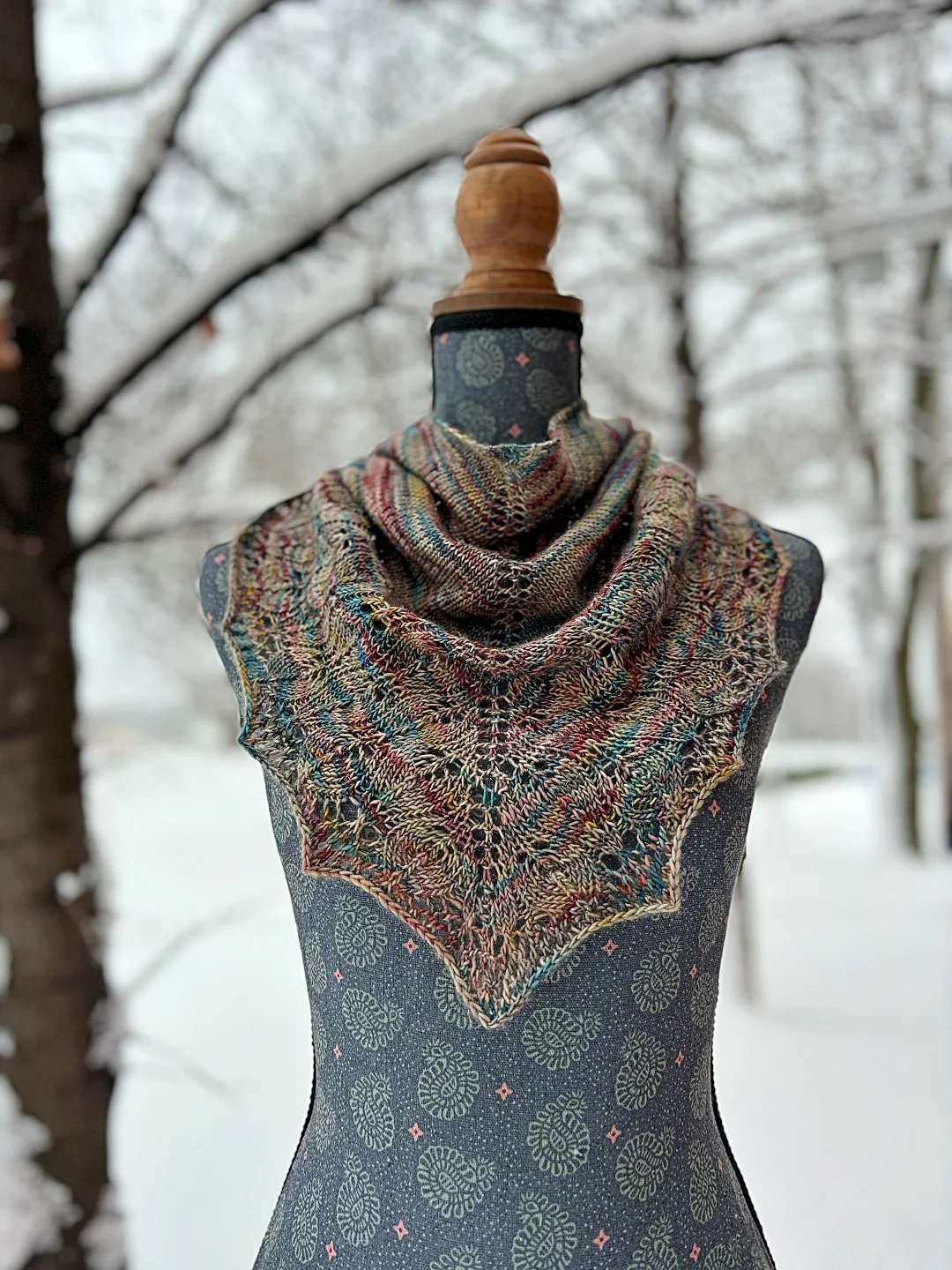 Feuilles Étincelantes | Knitting Pattern and Optional Kit - Image 2