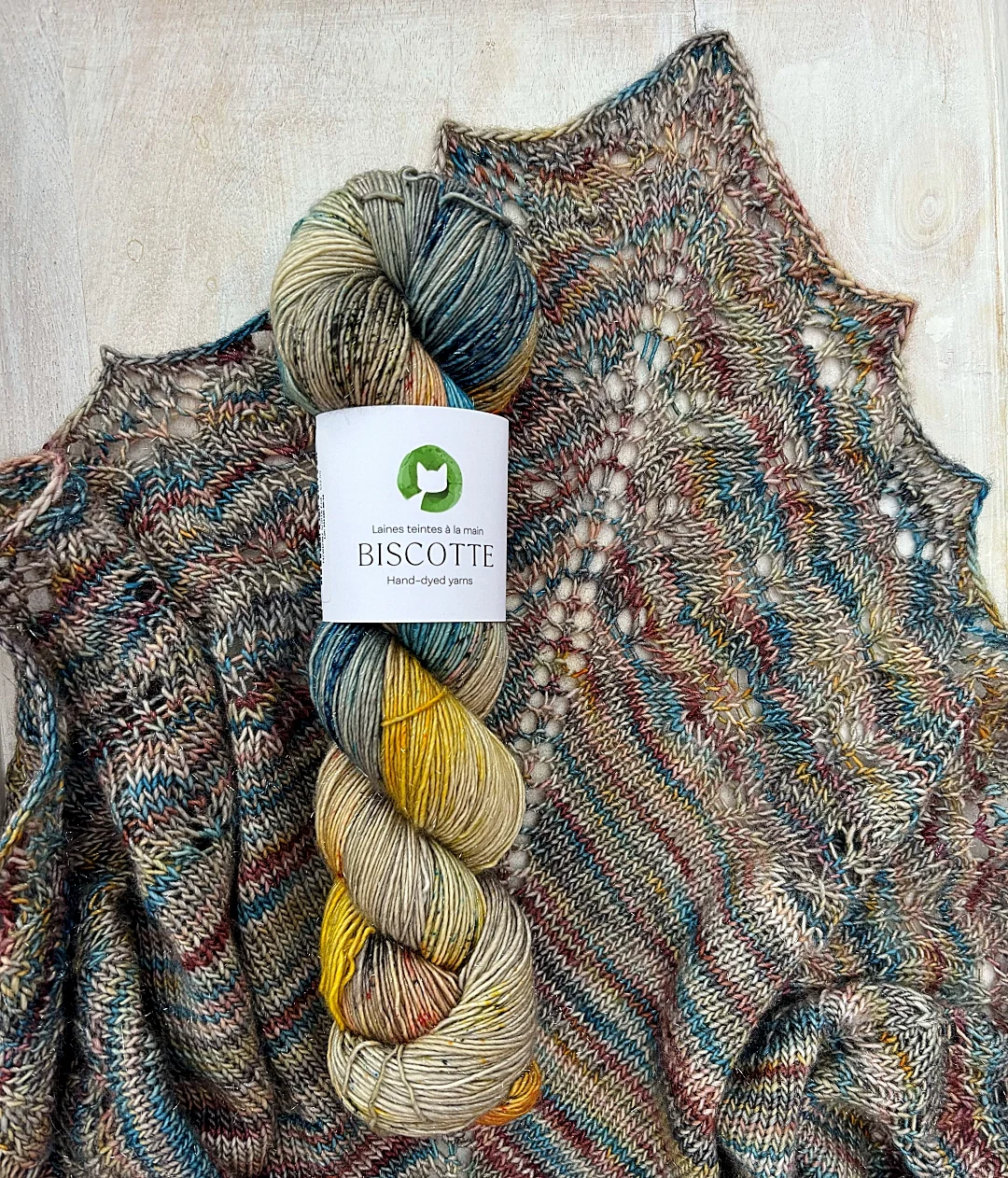 Feuilles Étincelantes | Knitting Pattern and Optional Kit - Image 5