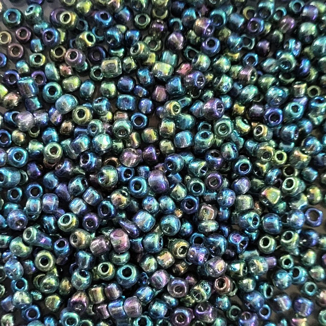 Czech Seed Beads Beads 6/0 (4mm) - Image 4