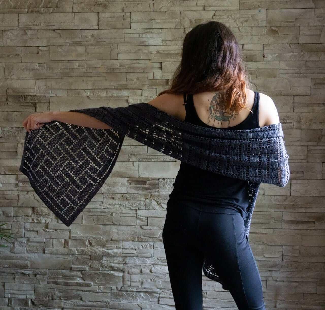 Plain Weave - Crochet Shawl Pattern - Image 3