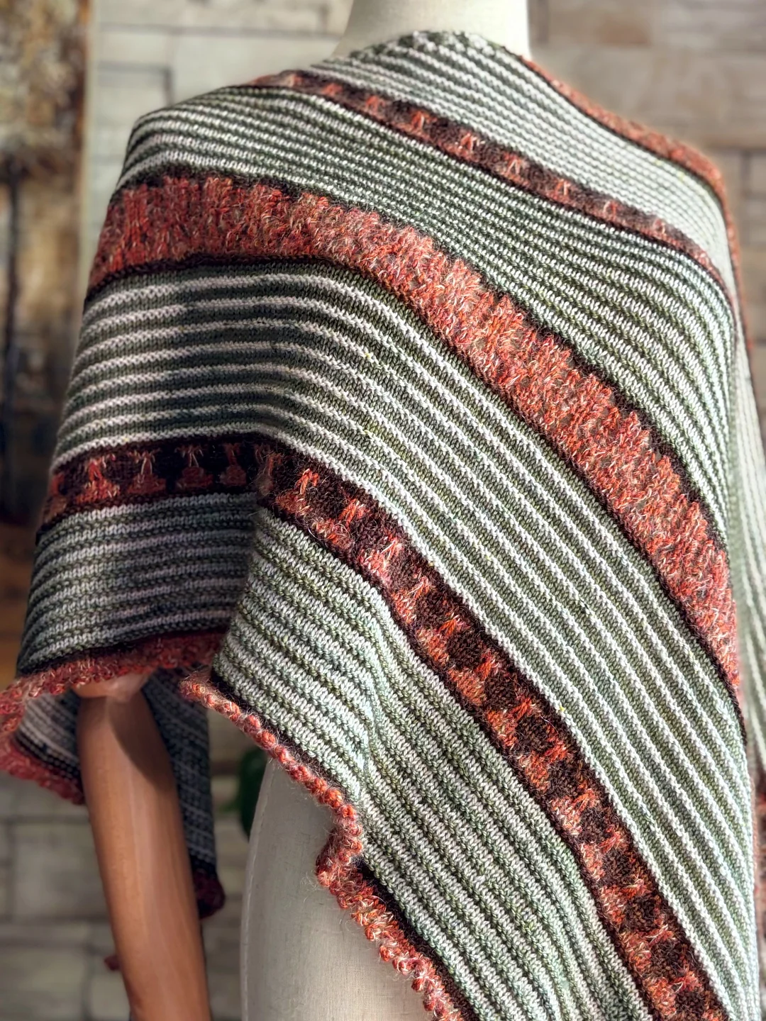 Polar Express Shawl | Knitting pattern and Optional kits - Image 6