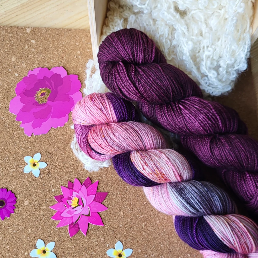 Pressed Flowers shawl  |  Knitting kits - Image 6
