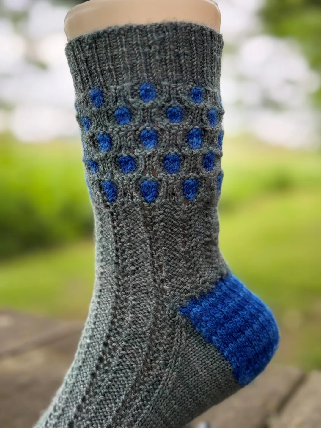La Route Des Bleuets Socks - Knitting pattern and Optional kit - Image 3