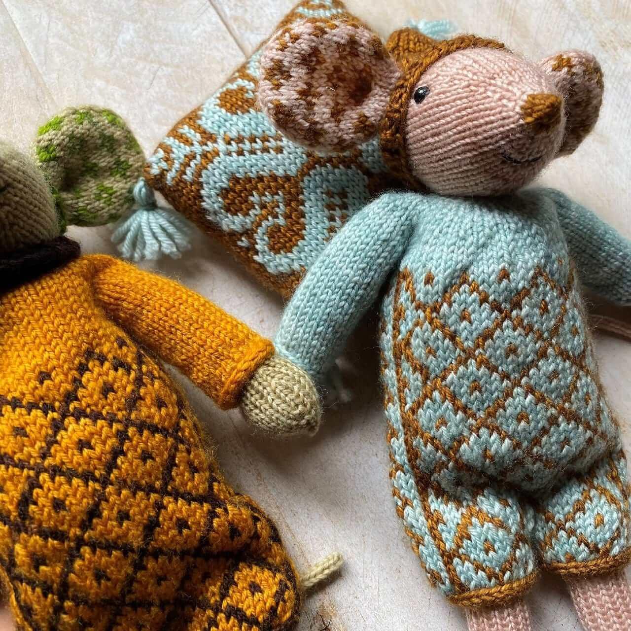 Selbie Mouse Knititng Kit - Image 7