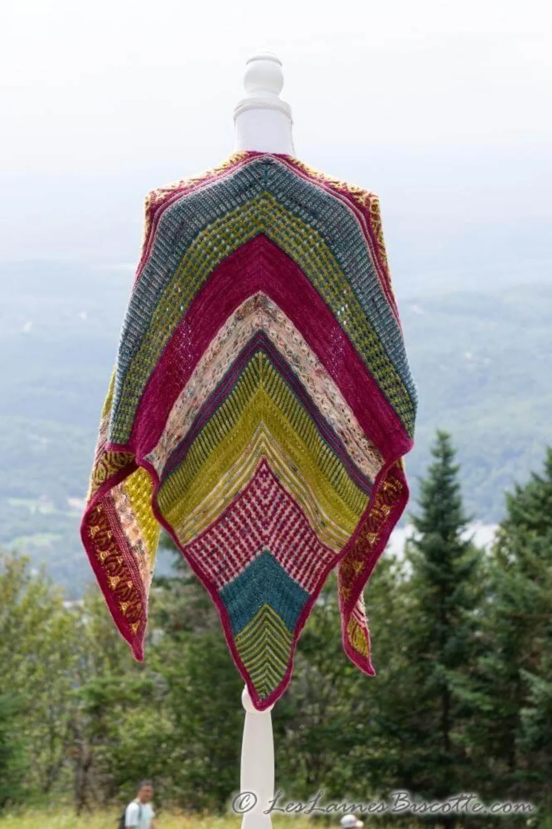 Triptyque Shawl | Knitting pattern and Optional kits - Image 11