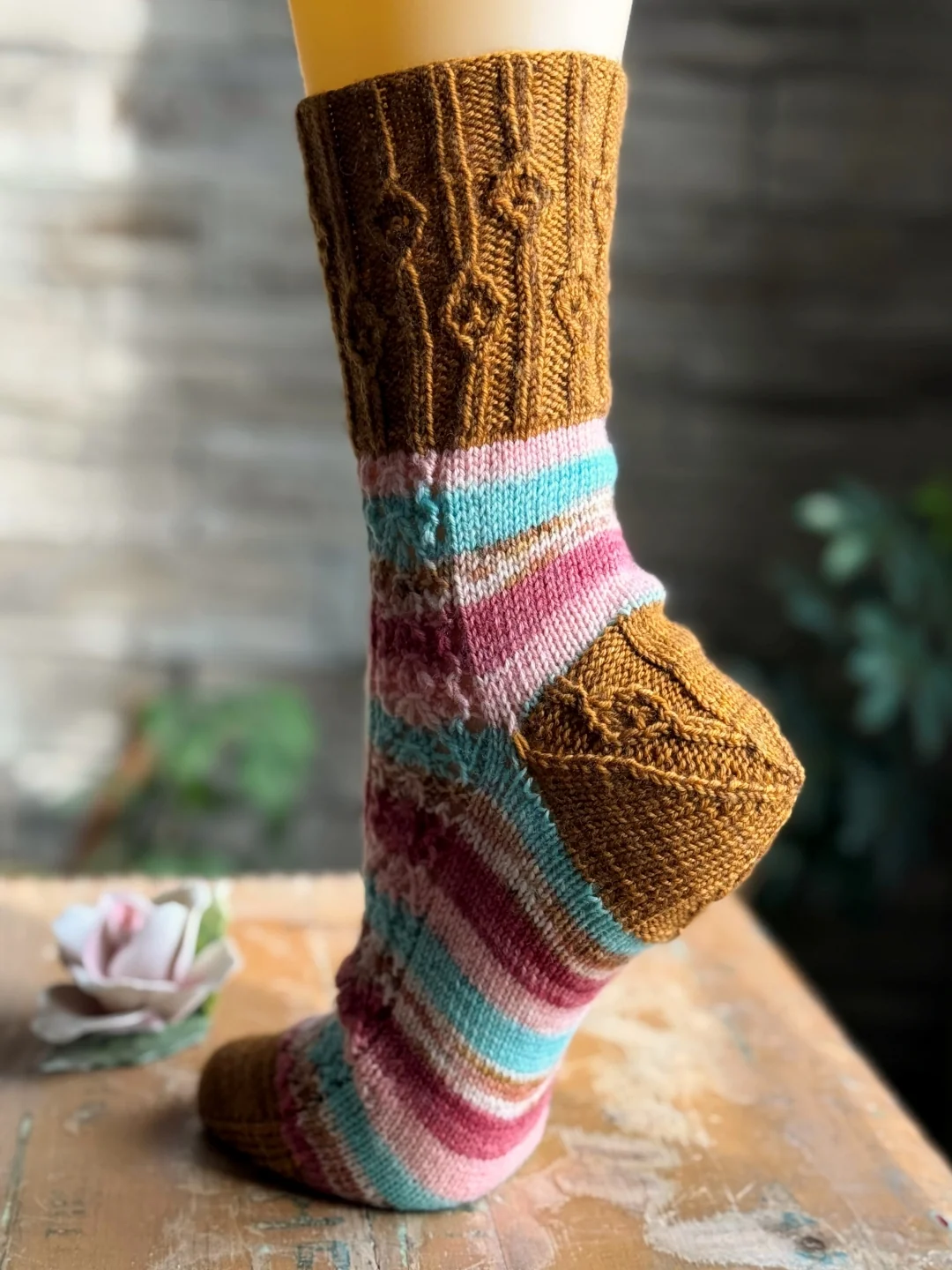 Una Socks - Knitting pattern and Optional kit - Image 2