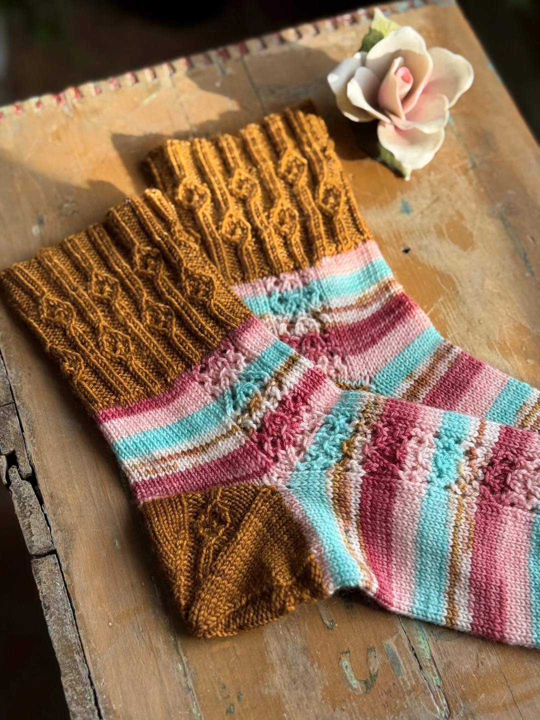 Una Socks - Knitting pattern and Optional kit - Image 4