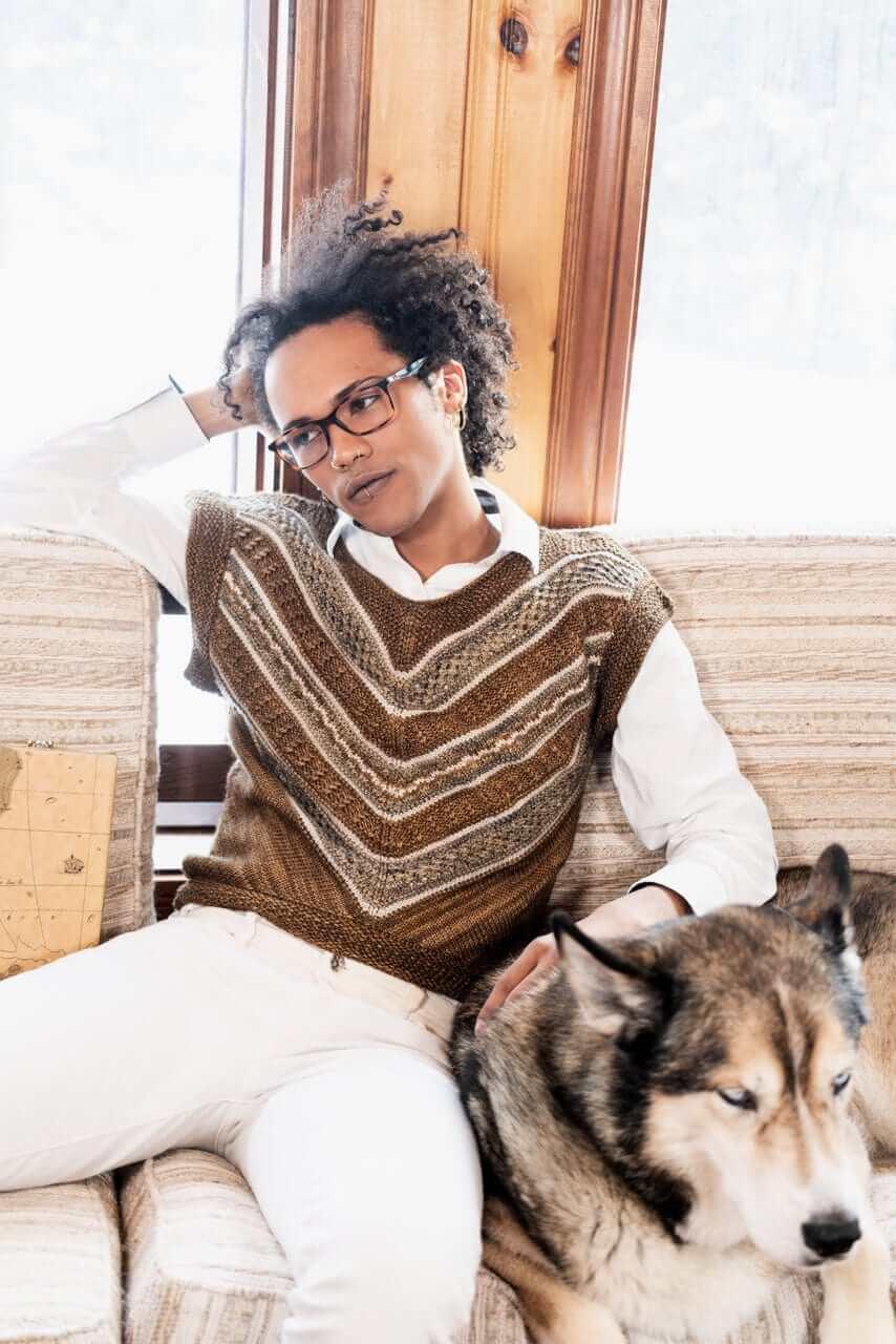 V-Vest Unisex | Knitting pattern and knitting kits - Image 8