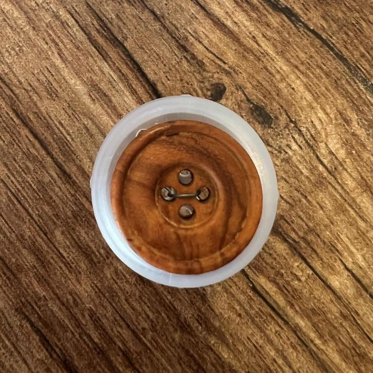 Wooden button 2015