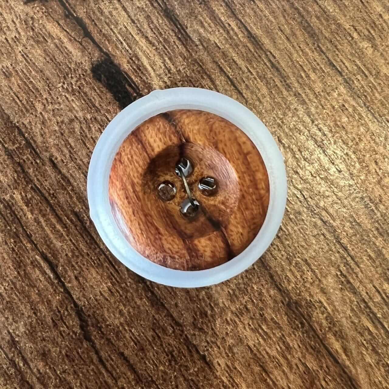 Wooden button 2023
