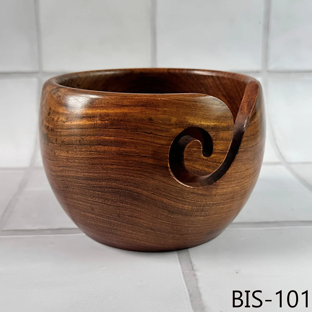 Wooden Yarn Bowl for knitting - Biscotte Yarns - Image 3