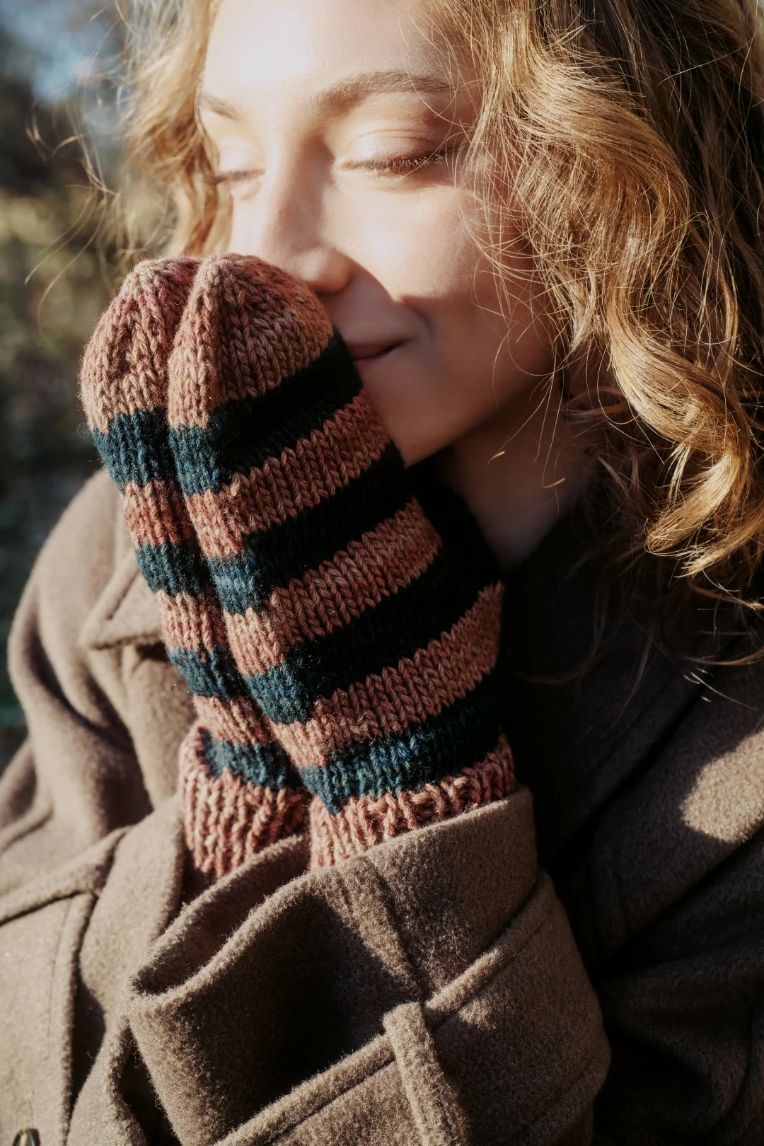 Yak à Tricoter (hat and mittens) - Free Knitting Pattern with Optional Kits - Image 3